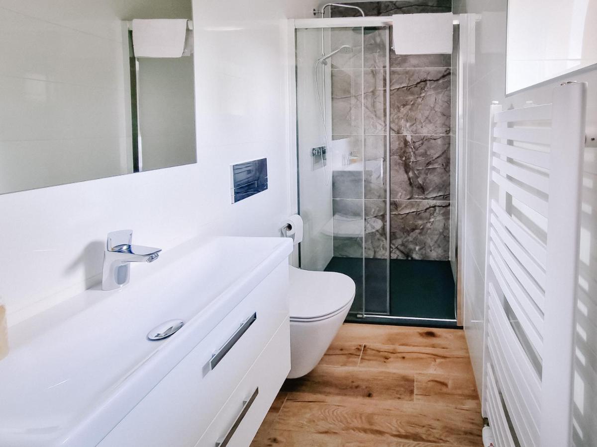 Apartament Turysta Lichen Stary Bagian luar foto